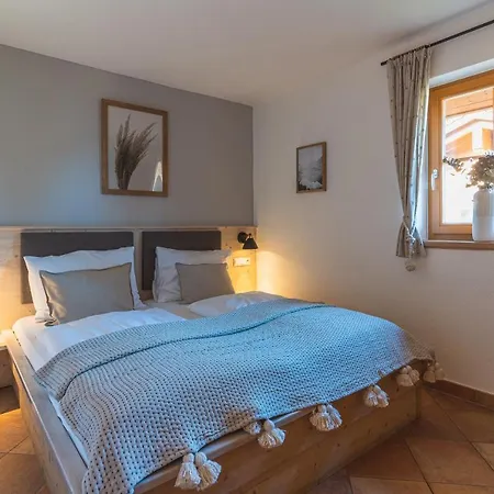 Dorfchalets & - Perfect For Couples - In Centre Including Tauernspa And Summercard *