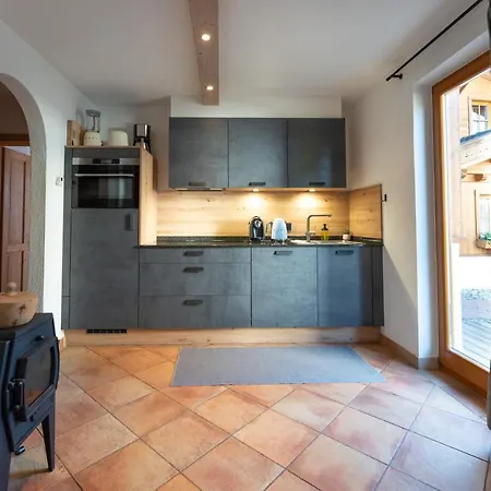 Dorfchalets & - Perfect For Couples - In Centre Including Tauernspa And Summercard Daire *