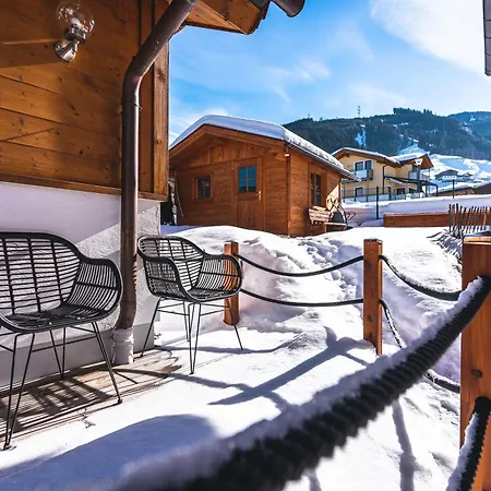 Apartamento Dorfchalets & - Authentic Experience In Centre Of Including Tauernspa And Summercard