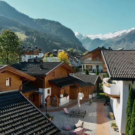 Dorfchalets & - In Centre Including Free Entry Tauern And Summer Card Daire
