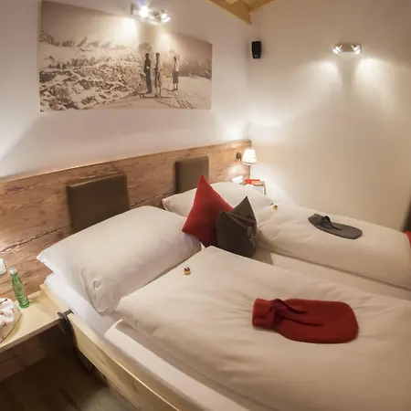 Dorfchalets & - In Centre Including Free Entry Tauern And Summer Card Apartmán Kaprun