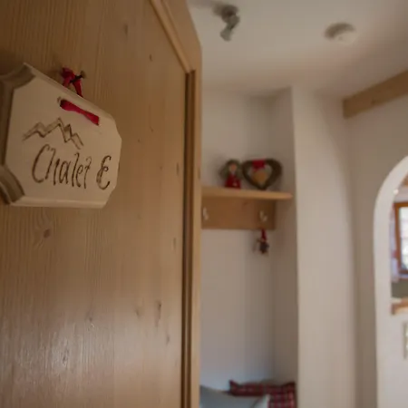 Dorfchalets & - In Centre Including Free Entry Tauern And Summer Card *