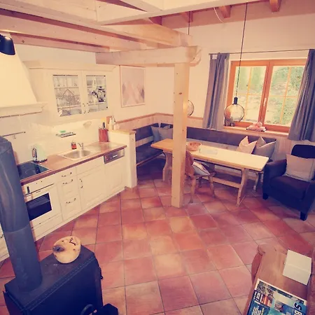 Dorfchalets & - In Centre Including Free Entry Tauern And Summer Card Kaprun