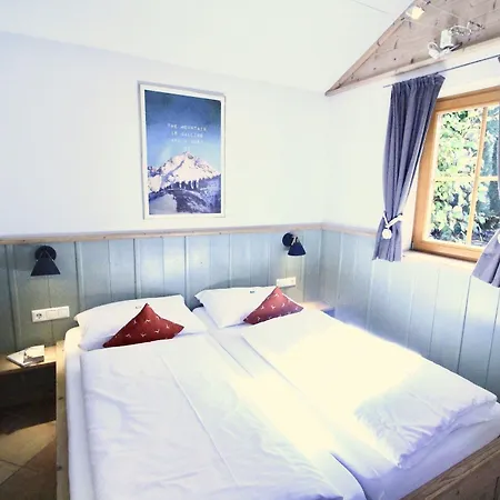 Dorfchalets & - In Centre Including Free Entry Tauern And Summer Card