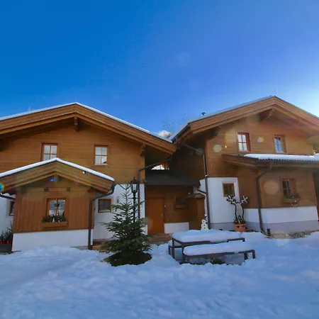 Dorfchalets & - In Centre Including Free Entry Tauern And Summer Card * Kaprun