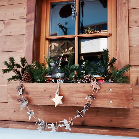 Dorfchalets & - In Centre Including Free Entry Tauern And Summer Card * Капрун