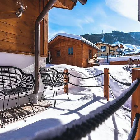 Dorfchalets & - In Centre Including Free Entry Tauern And Summer Card Apartman *