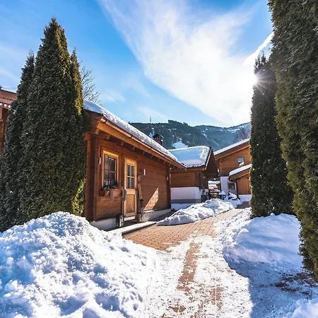 Dorfchalets & - In Centre Including Free Entry Tauern And Summer Card شقة كابرون