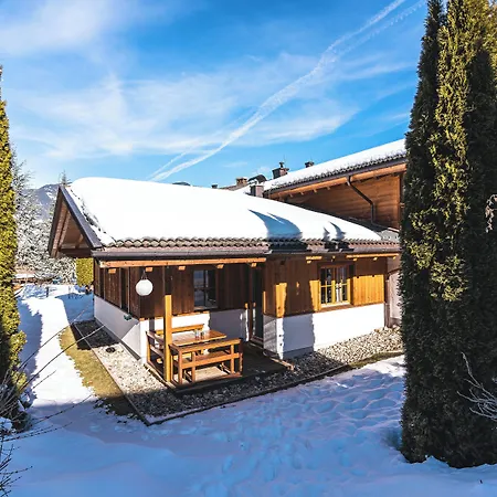 شقة Dorfchalets & - In Centre Including Free Entry Tauern And Summer Card كابرون