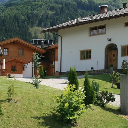 Daire Dorfchalets & - Perfect For Couples - In Centre Including Tauernspa And Summercard Kaprun