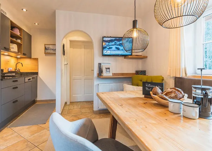 Dorfchalets & - In Centre Including Free Entry Tauern And Summer Card Διαμέρισμα *