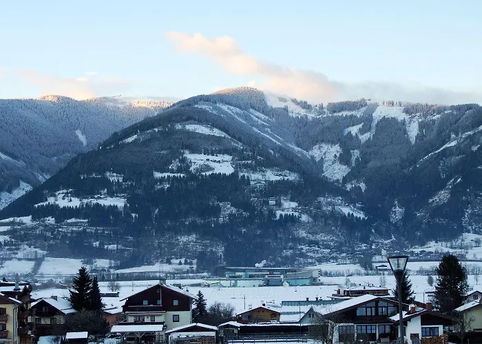 Dorfchalets & - In Centre Including Free Entry Tauern And Summer Card Kaprun