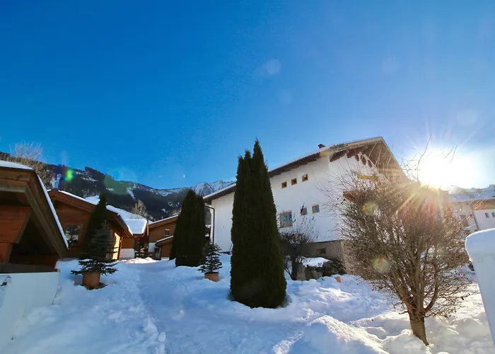 Dorfchalets & - In Centre Including Free Entry Tauern And Summer Card * Капрун